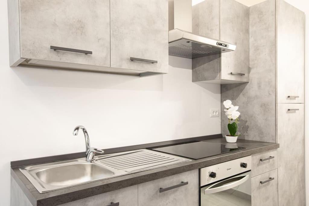 Memorable Jacuzzi Suite Navona - Top Collection Рим Экстерьер фото